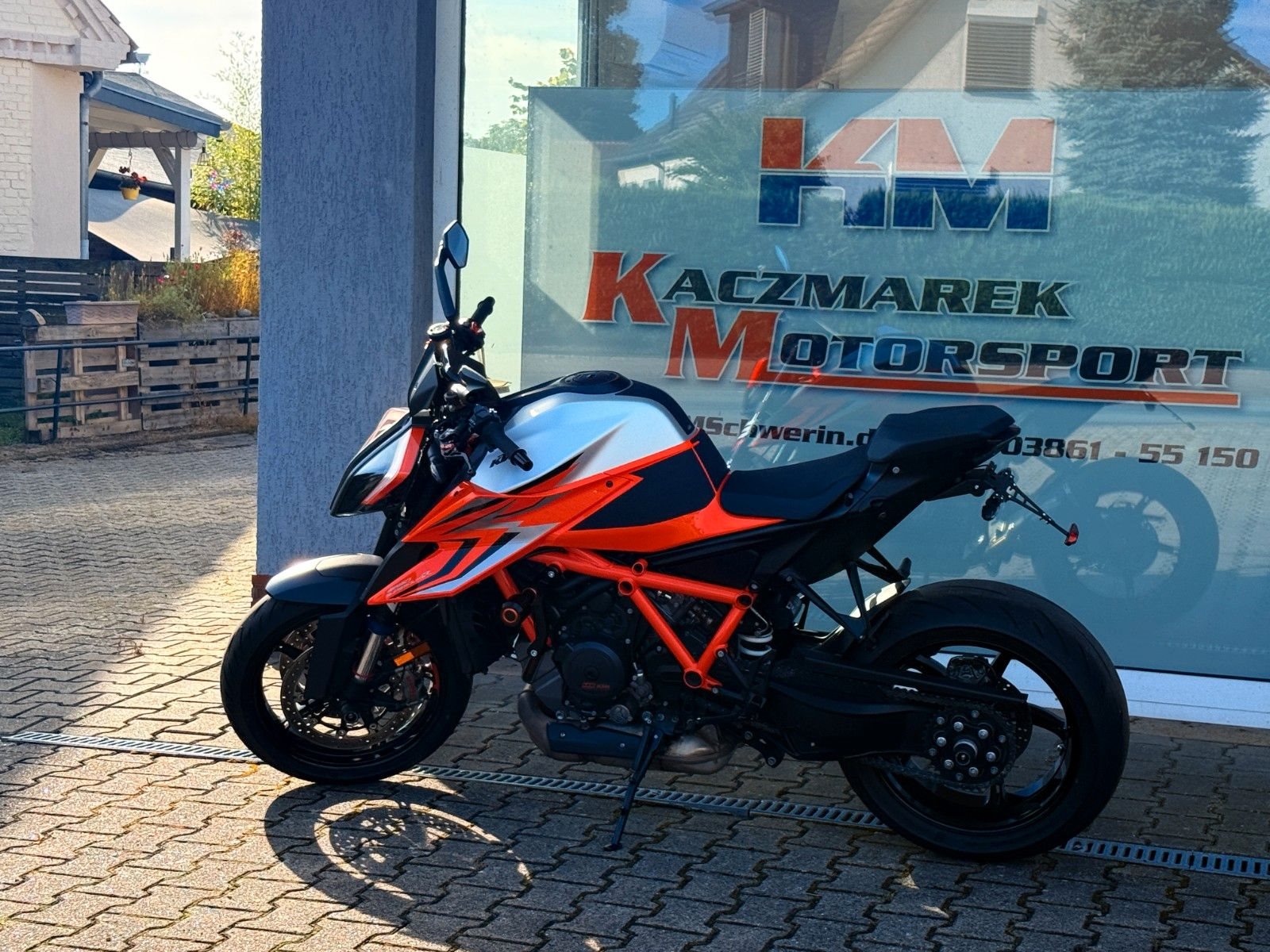 KTM 1290 Super Duke R EVO