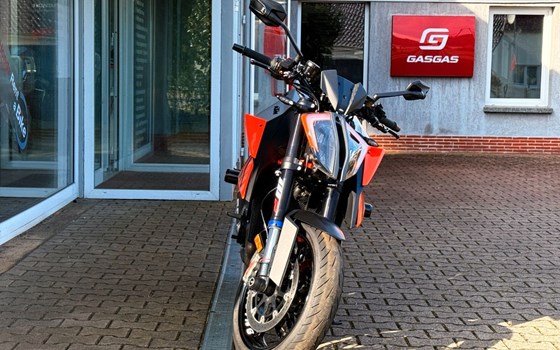 Gebrauchtmotorrad KTM 1290 Super Duke R EVO - Bild 3