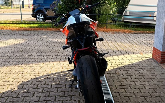 Gebrauchtmotorrad KTM 1290 Super Duke R EVO - Bild 6