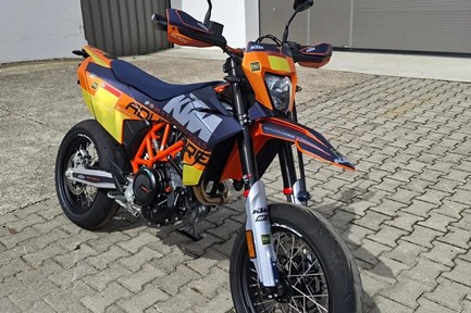 KTM 690 SMC R