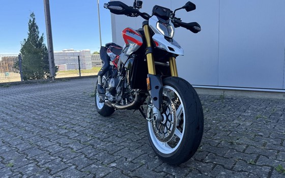 Gebrauchtmotorrad Ducati Hypermotard V2 SP - Bild 3