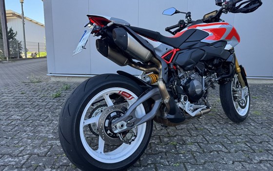 Gebrauchtmotorrad Ducati Hypermotard V2 SP - Bild 4