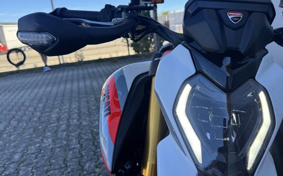 Gebrauchtmotorrad Ducati Hypermotard V2 SP - Bild 5