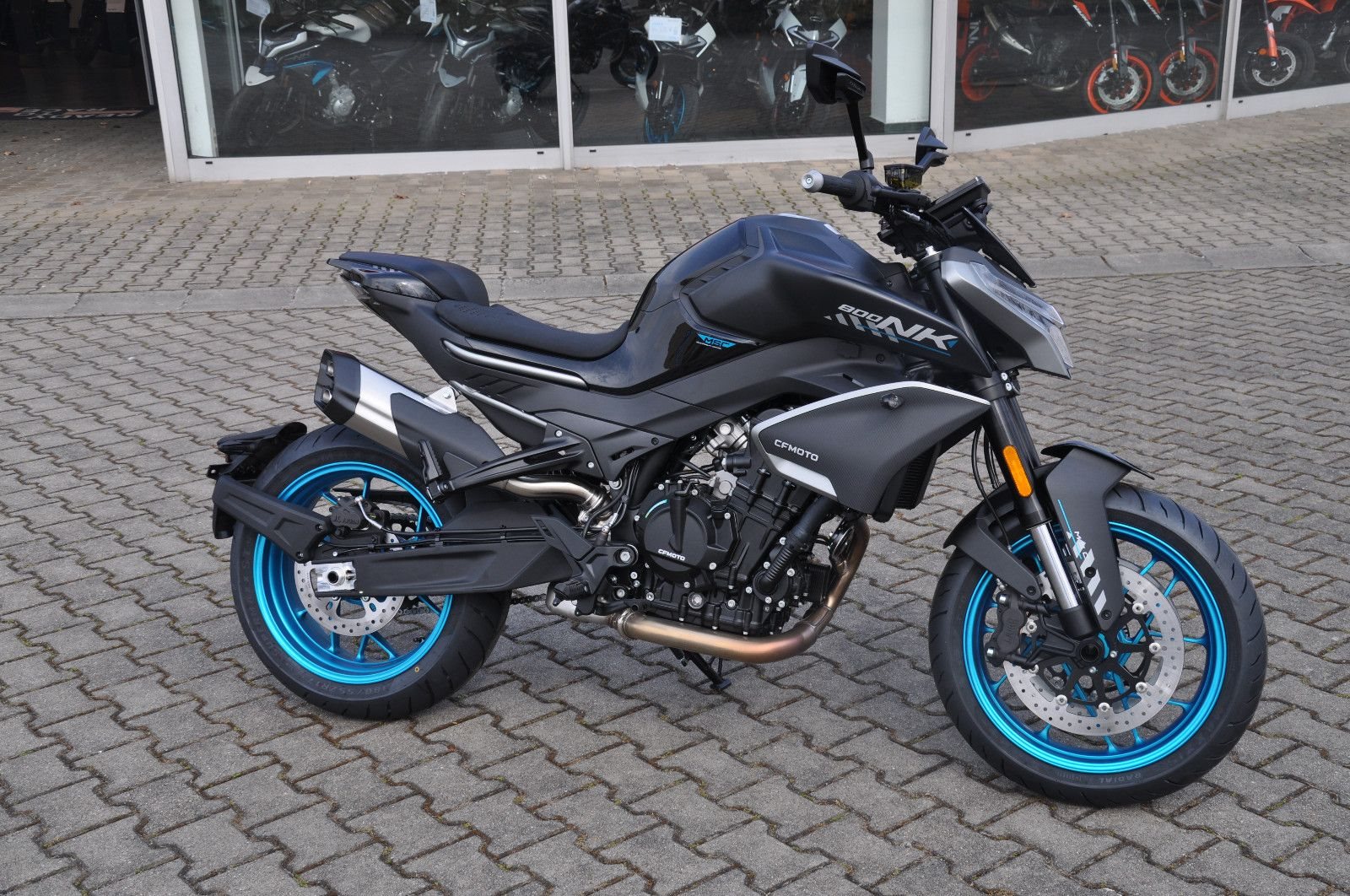 CFMOTO 800NK Advanced
