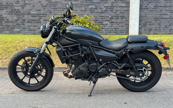 Gebrauchtmotorrad Kawasaki Eliminator 500 - Bild 4