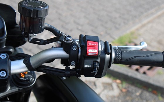Gebrauchtmotorrad Yamaha MT-10 - Bild 17