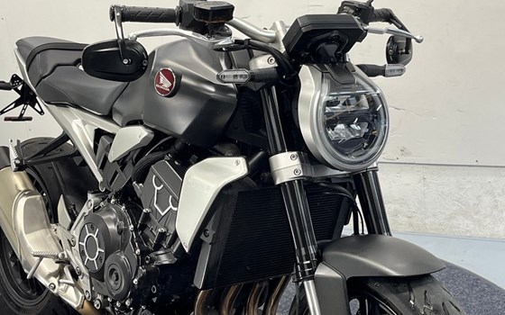 Gebrauchtmotorrad Honda CB 1000 R - Bild 2