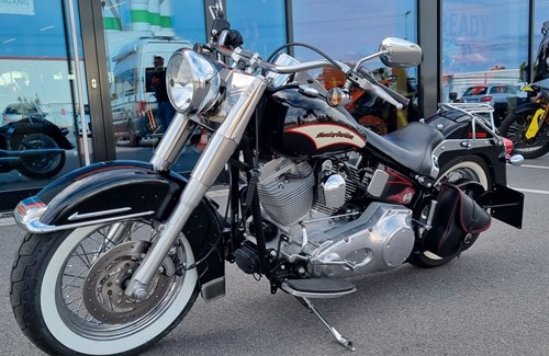 Gebrauchtmotorrad Harley-Davidson Softail Heritage Classic FLSTC