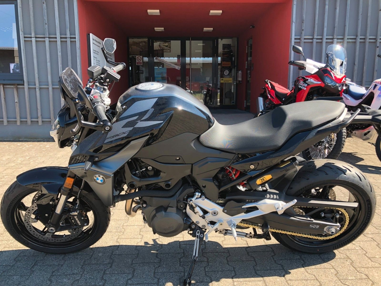 BMW F 900 R
