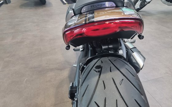 Gebrauchtmotorrad Triumph Rocket 3 R - Bild 5