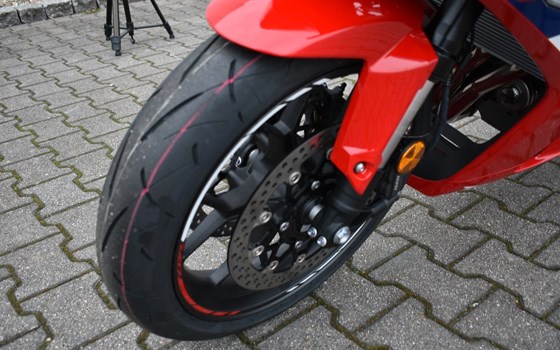 Gebrauchtmotorrad Honda CB650R - Bild 7