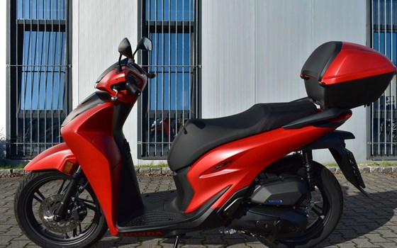 Gebrauchtmotorrad Honda SH125i - Bild 1