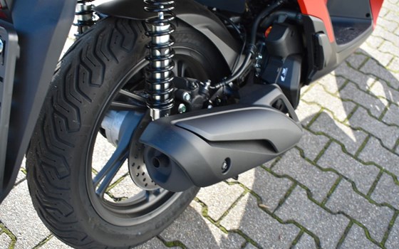 Gebrauchtmotorrad Honda SH125i - Bild 11