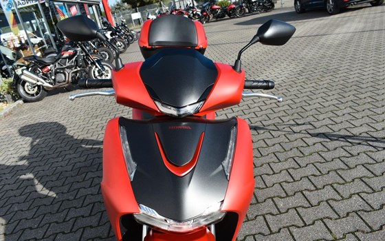 Gebrauchtmotorrad Honda SH125i - Bild 4