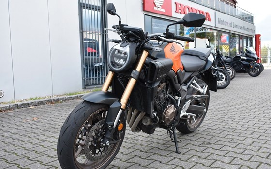 Gebrauchtmotorrad Honda CB650R E-Clutch - Bild 2