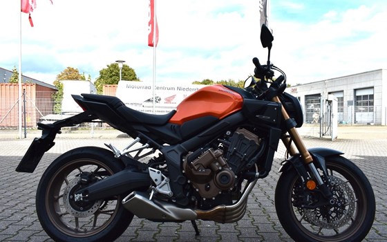 Gebrauchtmotorrad Honda CB650R E-Clutch - Bild 3