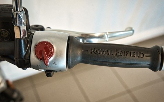 Gebrauchtmotorrad Royal Enfield Super Meteor 650 - Bild 14