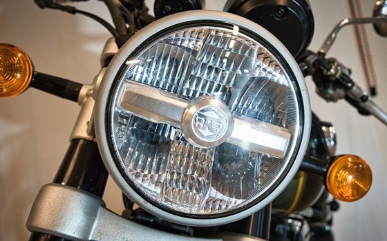 Gebrauchtmotorrad Royal Enfield Super Meteor 650 - Bild 19
