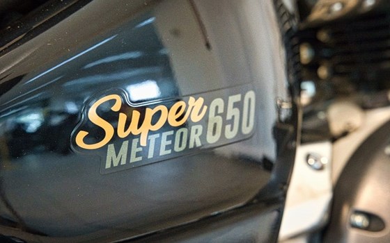 Gebrauchtmotorrad Royal Enfield Super Meteor 650 - Bild 9