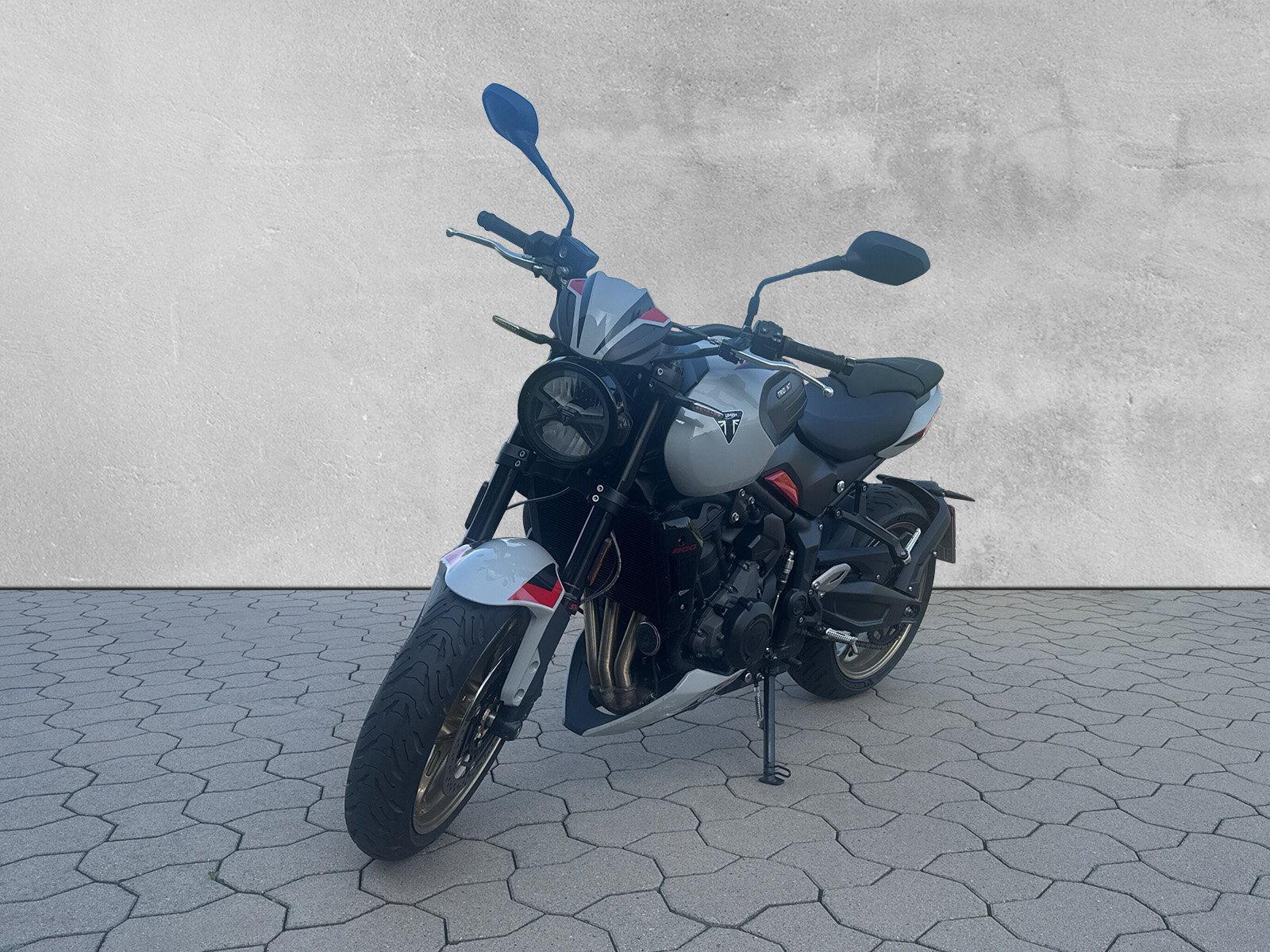 Triumph Trident 800
