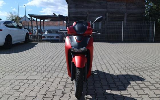 Gebrauchtmotorrad Honda SH125i - Bild 3