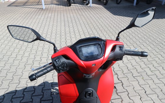 Gebrauchtmotorrad Honda SH125i - Bild 6