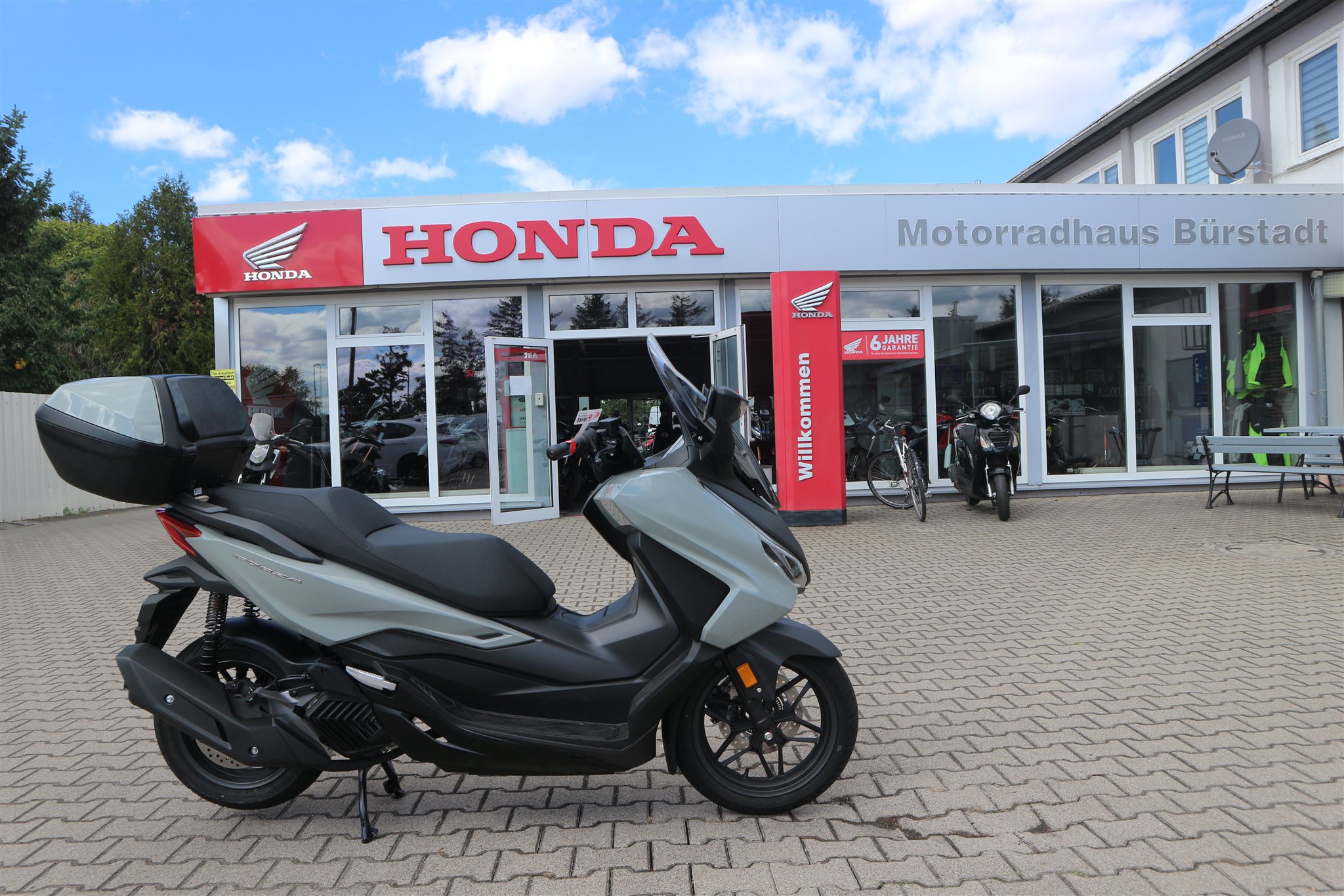 Honda Forza 125