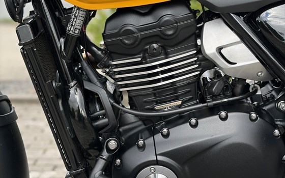Gebrauchtmotorrad Triumph Scrambler 400 XC - Bild 6