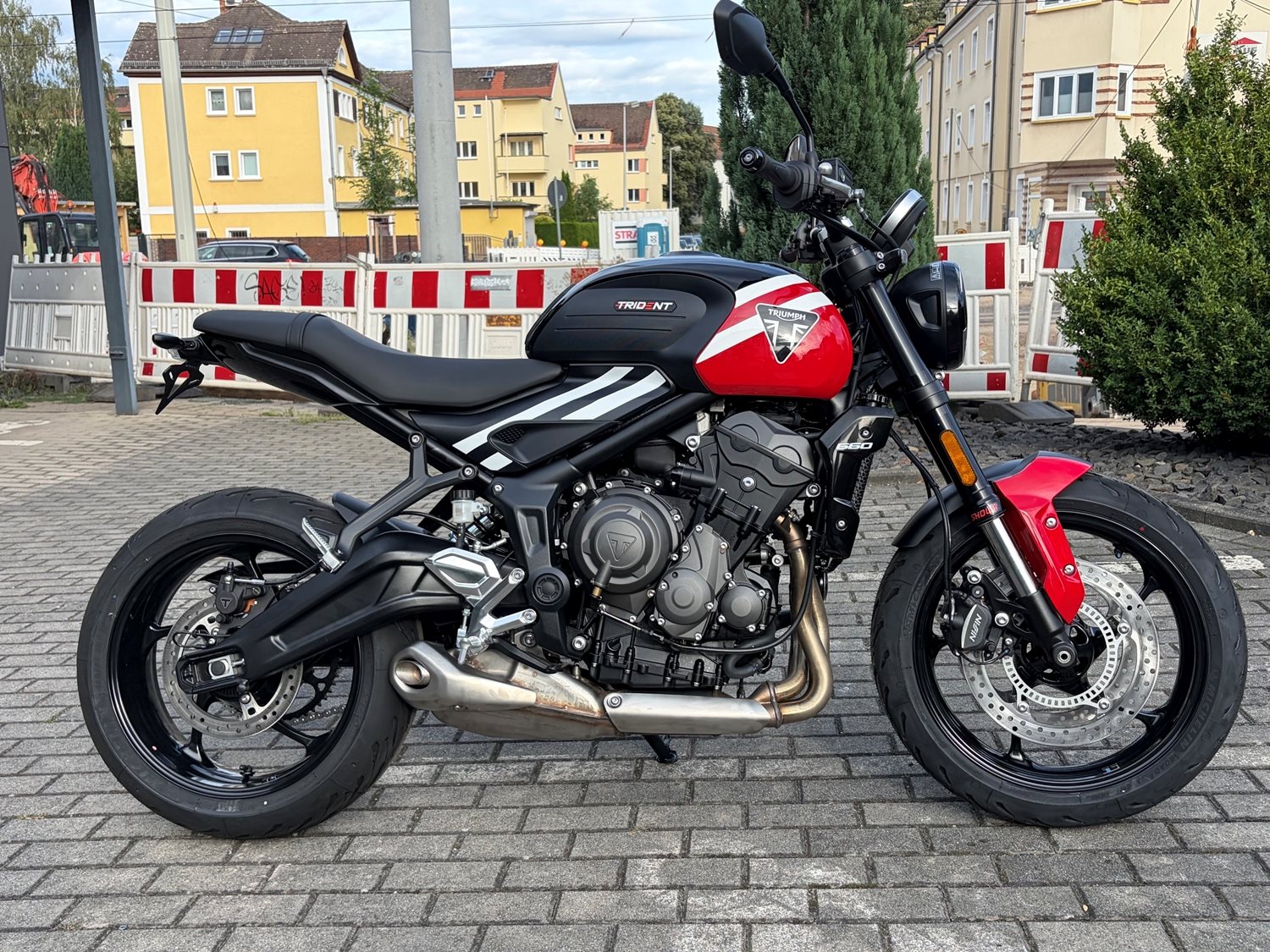 Triumph Trident 660