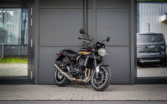 Gebrauchtmotorrad Kawasaki Z900 RS - Bild 6