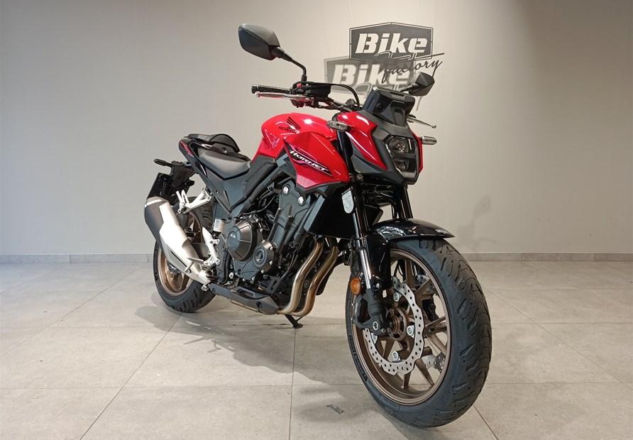 Honda CB500 Hornet (GRAND PRIX RED)