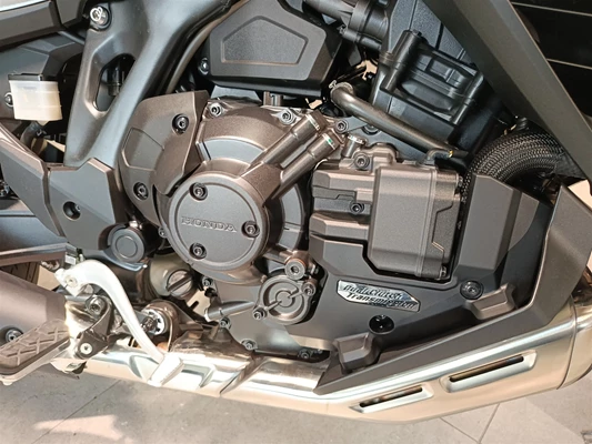 Honda NT1100 DCT Electronic Suspension (IRIDIUM GREY METALLIC) - Bild 5