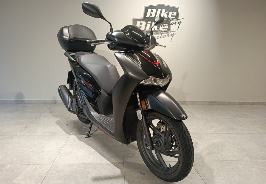 Honda SH125i (MATT COAL BLACK METALLIC)
