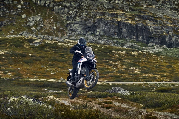 Honda XL750 Transalp E-Clutch (ROSS WHITE / TRICOLOUR) - Bild 9