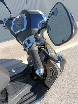 Vespa GTS 125 Super (Nero Convinto) - Bild 8