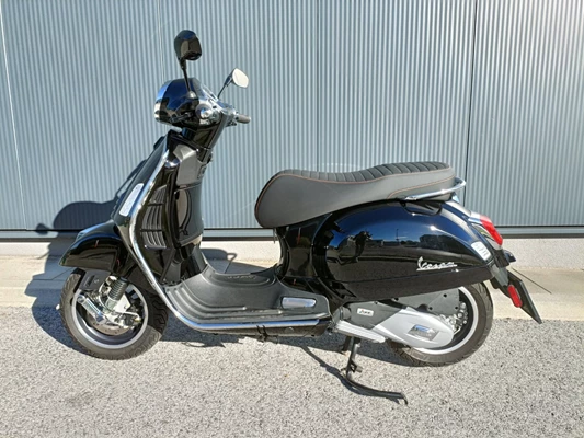 Vespa GTS 125 Super (Nero Convinto) - Bild 2
