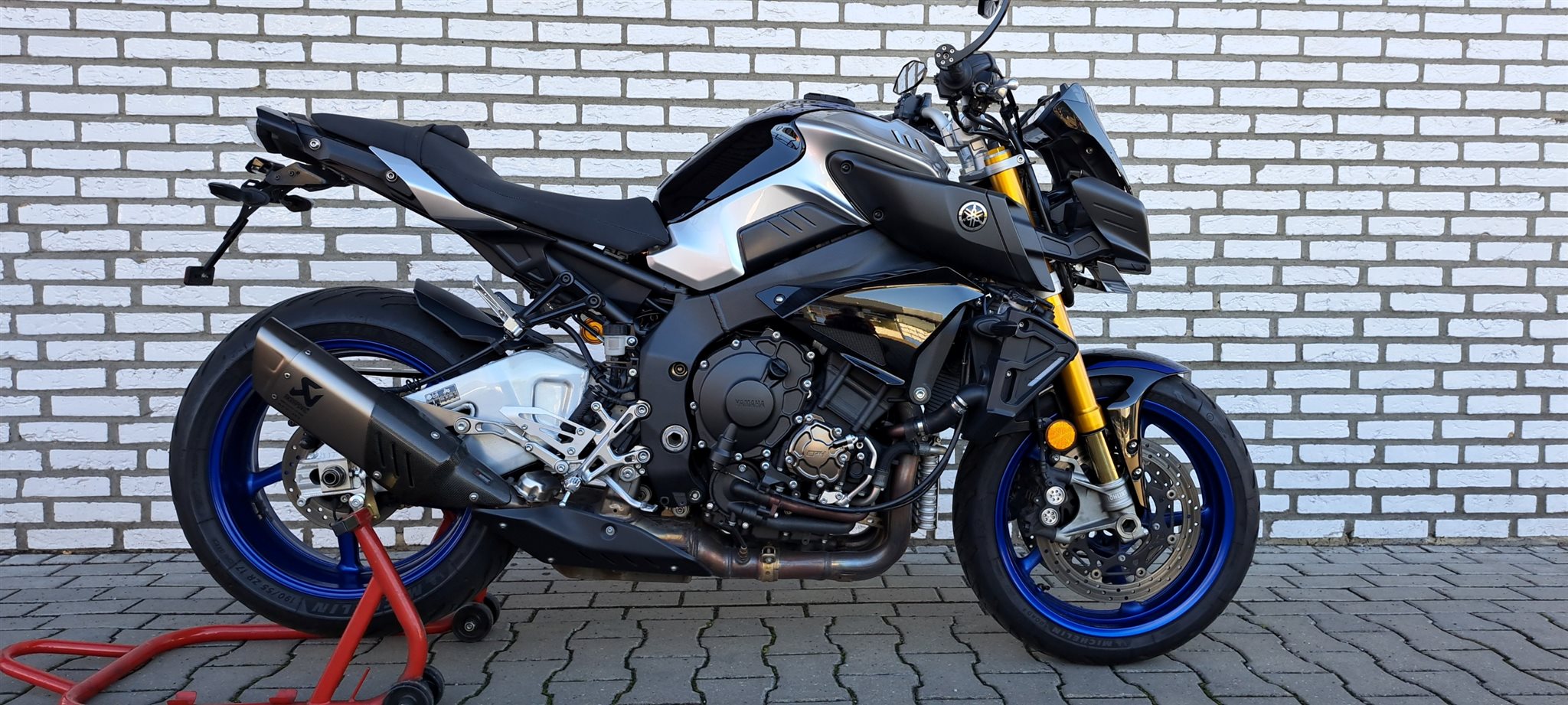 Yamaha MT-10 SP mit Zbehör