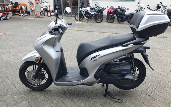 Gebrauchtmotorrad Honda SH350i - Bild 11