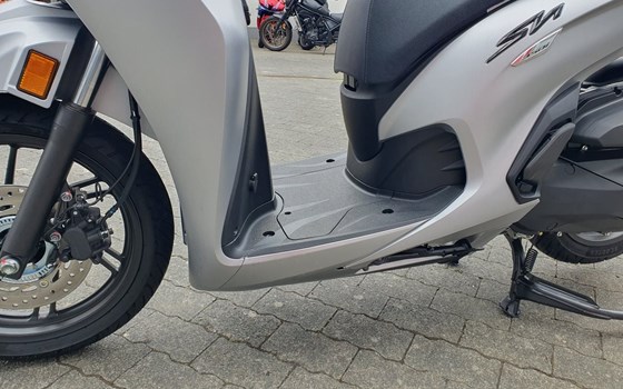 Gebrauchtmotorrad Honda SH350i - Bild 17