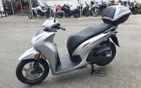 Gebrauchtmotorrad Honda SH350i - Bild 18