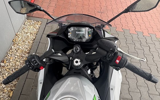 Neufahrzeug Kawasaki Ninja 7 Hybrid - Bild 2