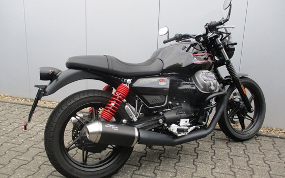 Gebrauchtmotorrad Moto Guzzi V7 Stone Special Edition - Bild 7
