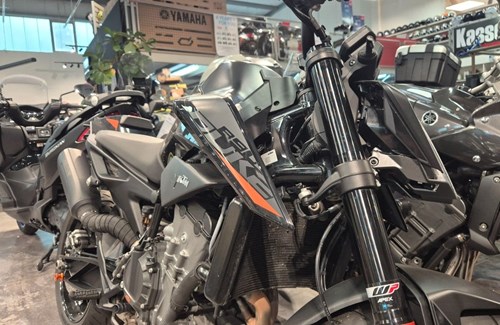 Gebrauchtmotorrad KTM 890 Duke