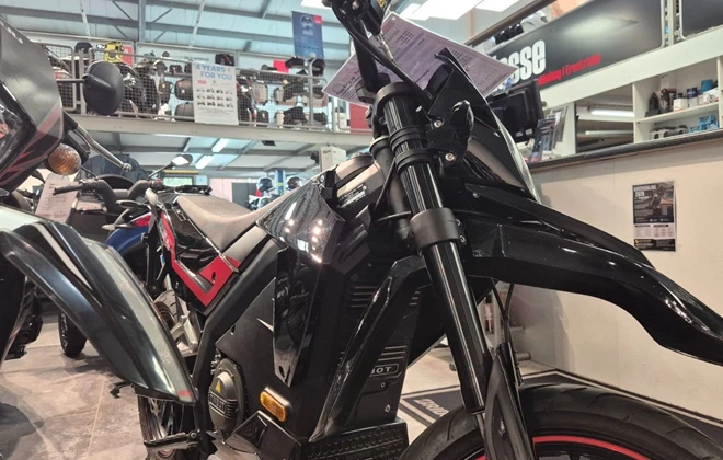TinBot TB-Esum Supermoto Pro