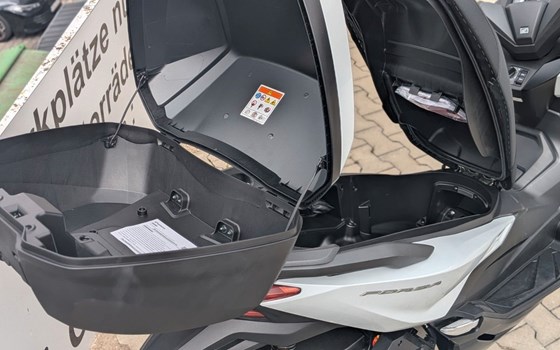 Gebrauchtmotorrad Honda Forza 125 - Bild 6