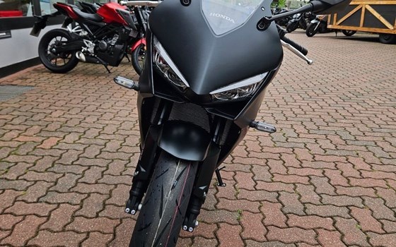 Gebrauchtmotorrad Honda CB650R - Bild 7