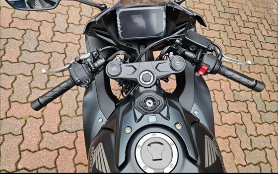 Gebrauchtmotorrad Honda CB650R - Bild 8