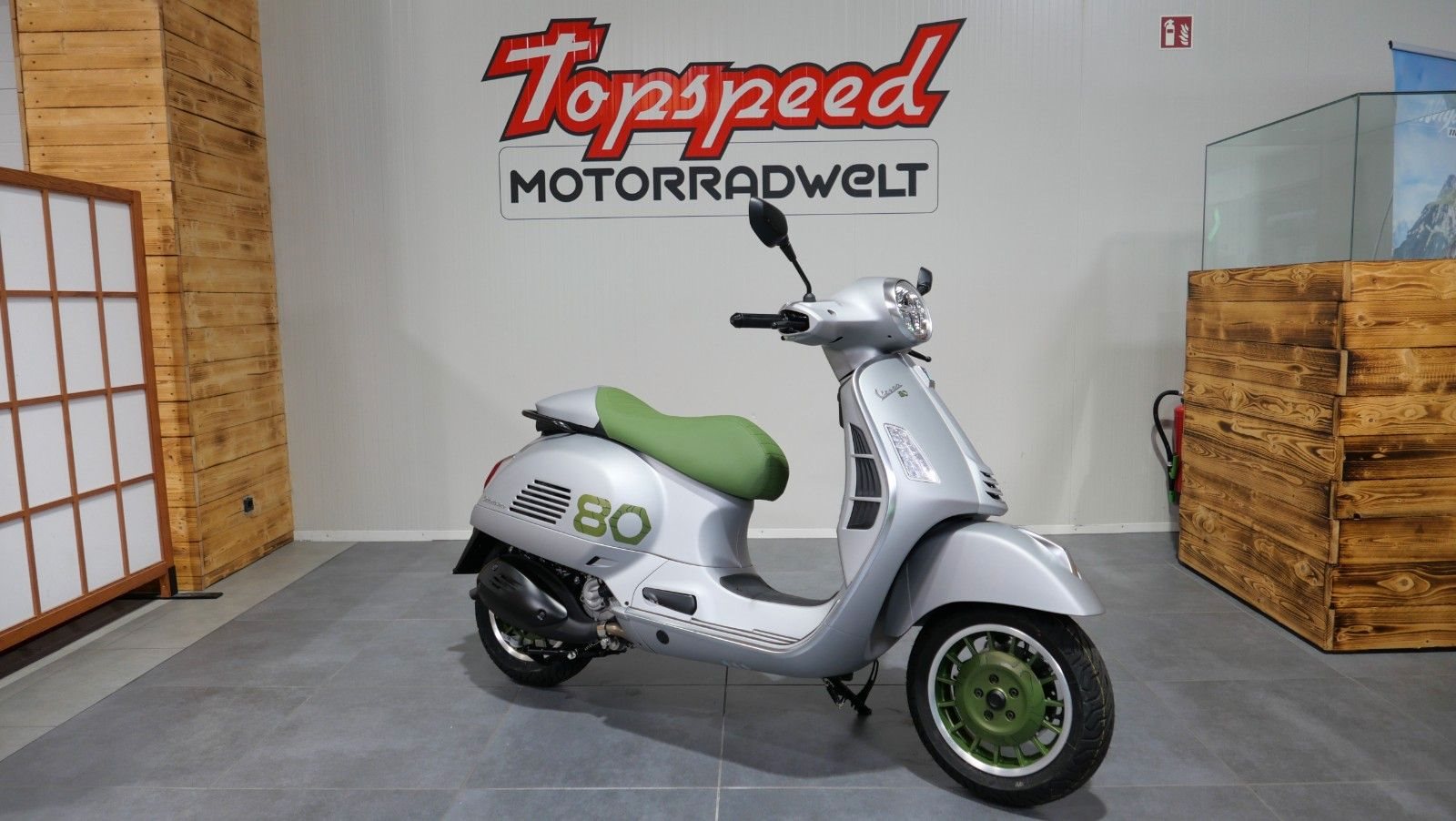 Vespa GTS 310 Edizione Ottantesimo