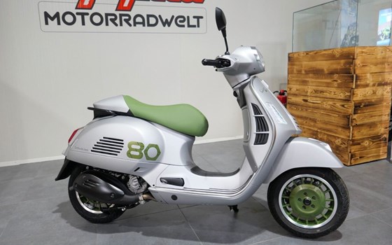Neufahrzeug Vespa GTS 310 Edizione Ottantesimo - Bild 3