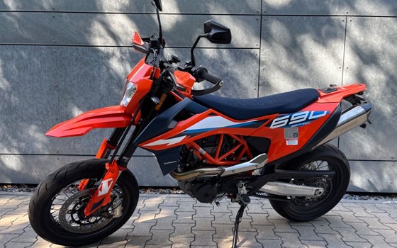 Gebrauchtmotorrad KTM 690 SMC R - Bild 4